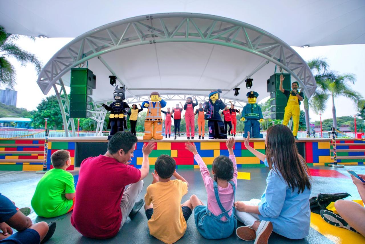 נוסג'יה Legoland Malaysia Hotel מראה חיצוני תמונה LEGO Show