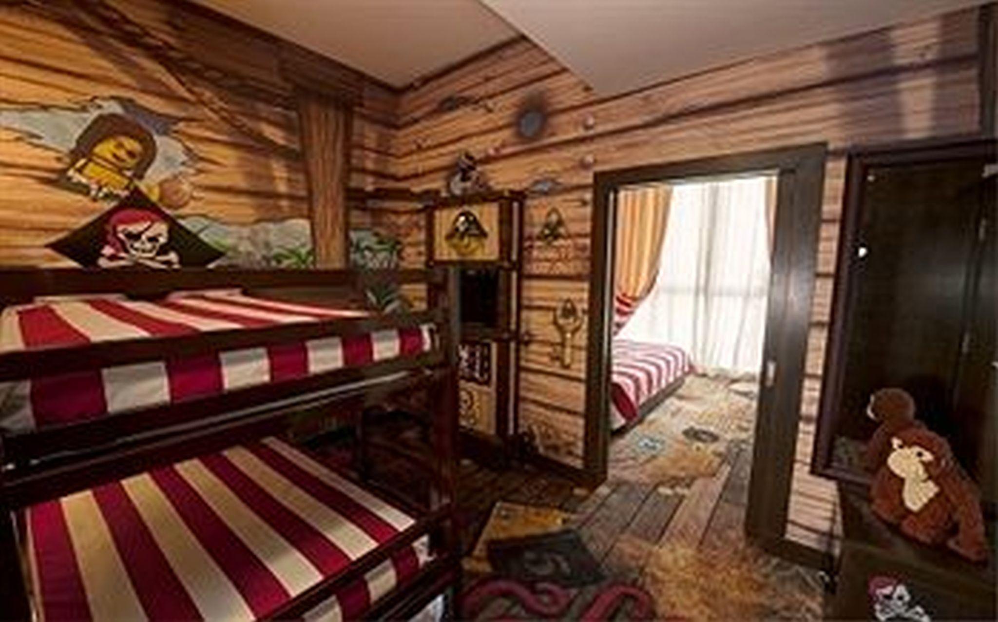 נוסג'יה Legoland Malaysia Hotel מראה חיצוני תמונה A room in the Pirate Hotel