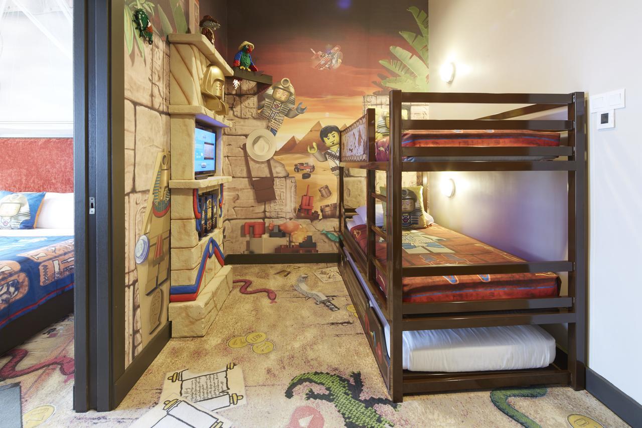 נוסג'יה Legoland Malaysia Hotel מראה חיצוני תמונה A bunk bed in a hotel room